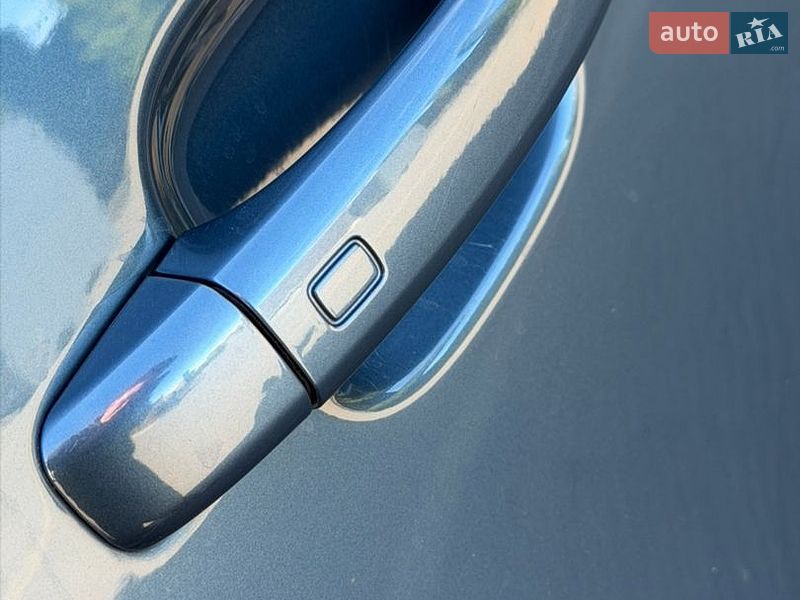 Позашляховик / Кросовер Audi Q3 2015 в Стрию