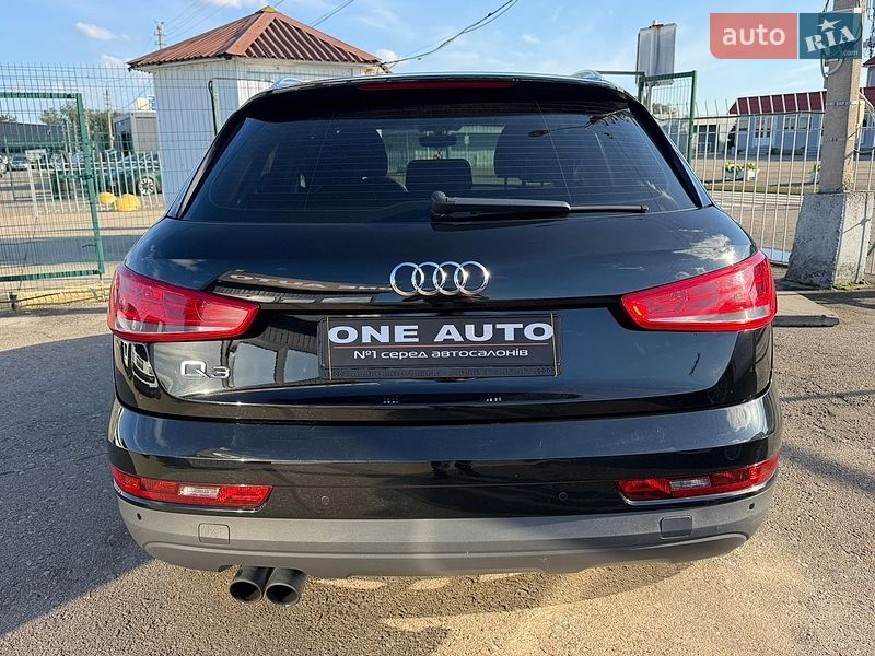 Внедорожник / Кроссовер Audi Q3 2016 в Киеве