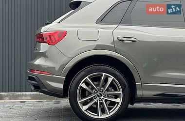 Внедорожник / Кроссовер Audi Q3 2024 в Тернополе