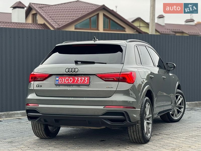Внедорожник / Кроссовер Audi Q3 2024 в Тернополе
