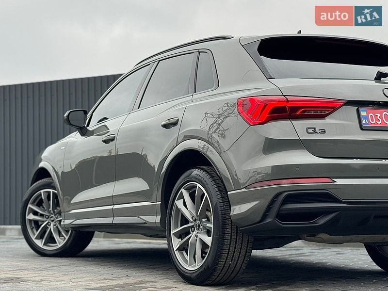Внедорожник / Кроссовер Audi Q3 2024 в Тернополе