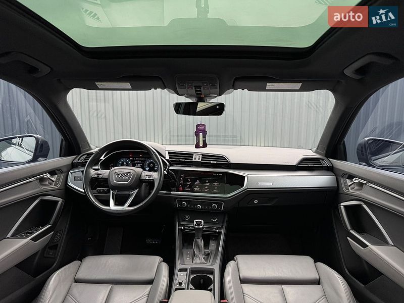 Внедорожник / Кроссовер Audi Q3 2024 в Тернополе