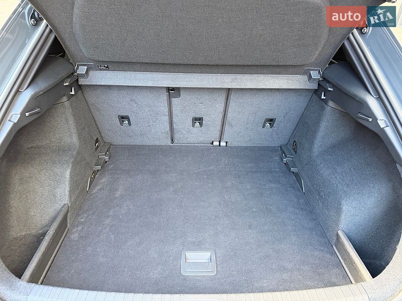 Внедорожник / Кроссовер Audi Q3 2019 в Днепре фото 16 Внедорожник / Кроссовер Audi Q3 2019 в Днепре