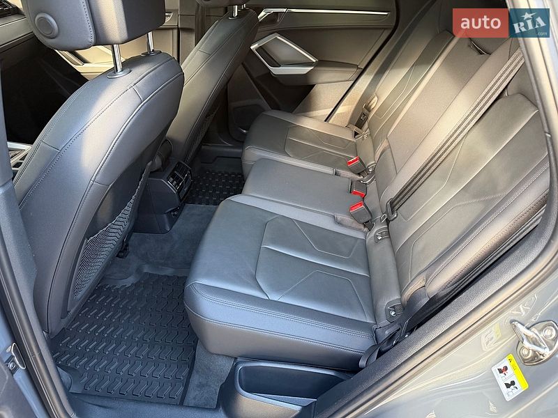 Внедорожник / Кроссовер Audi Q3 2019 в Днепре фото 18 Внедорожник / Кроссовер Audi Q3 2019 в Днепре
