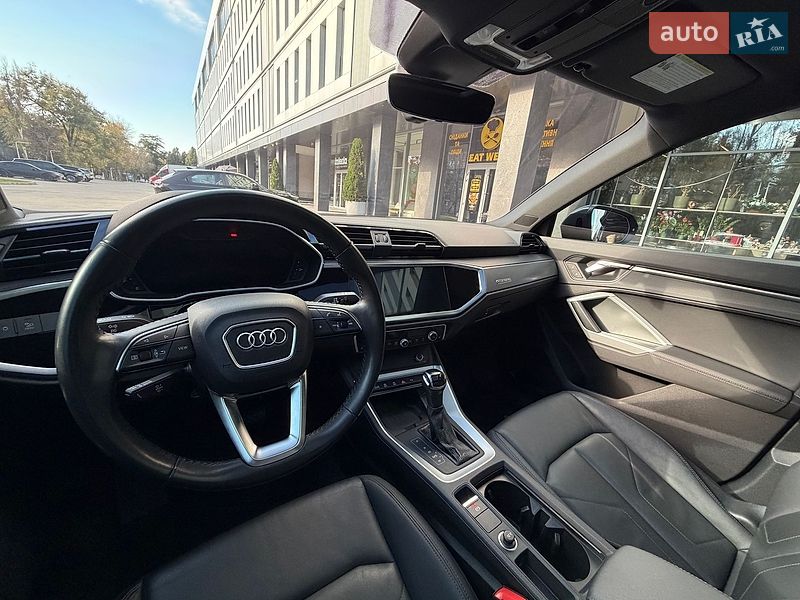 Внедорожник / Кроссовер Audi Q3 2019 в Днепре фото 25 Внедорожник / Кроссовер Audi Q3 2019 в Днепре