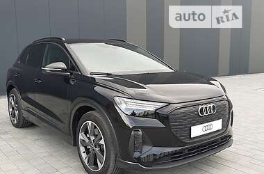 Внедорожник / Кроссовер Audi Q4 e-tron 2021 в Хмельницком