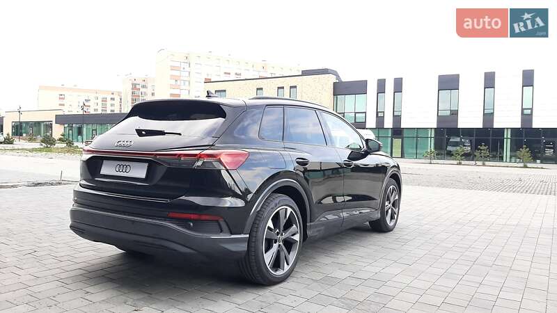 Позашляховик / Кросовер Audi Q4 e-tron 2021 в Хмельницькому