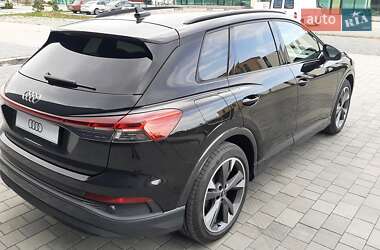 Внедорожник / Кроссовер Audi Q4 e-tron 2021 в 