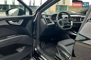 Внедорожник / Кроссовер Audi Q4 e-tron 2021 в 