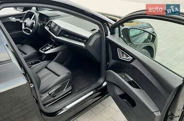 Внедорожник / Кроссовер Audi Q4 e-tron 2021 в 