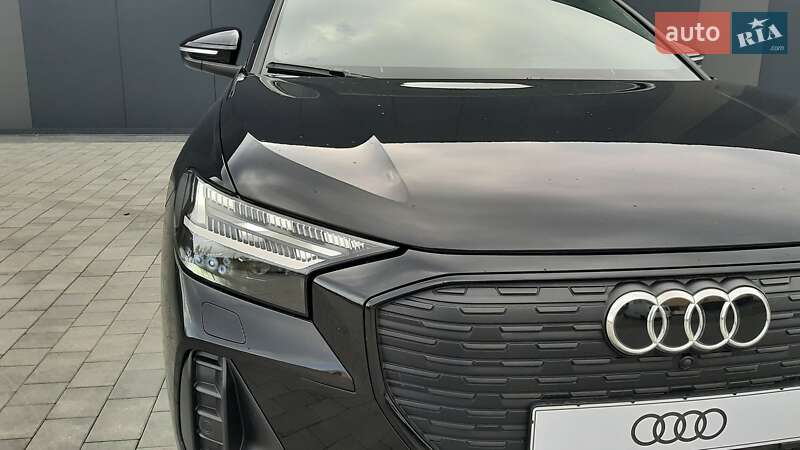 Позашляховик / Кросовер Audi Q4 e-tron 2021 в Хмельницькому