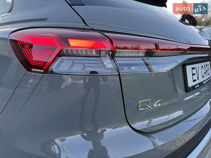 Позашляховик / Кросовер Audi Q4 e-tron 2023 в Івано-Франківську