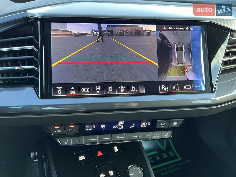 Позашляховик / Кросовер Audi Q4 e-tron 2023 в Івано-Франківську