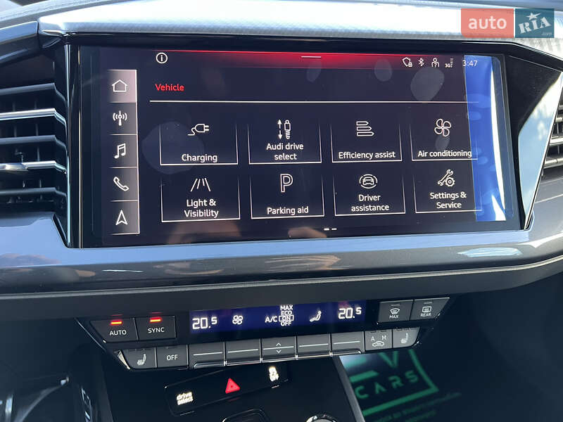 Позашляховик / Кросовер Audi Q4 e-tron 2023 в Івано-Франківську