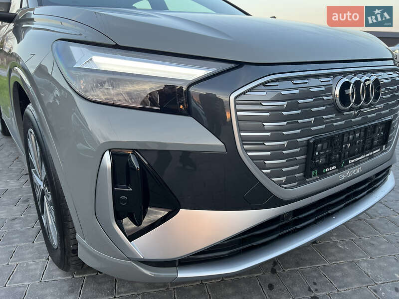 Позашляховик / Кросовер Audi Q4 e-tron 2023 в Івано-Франківську