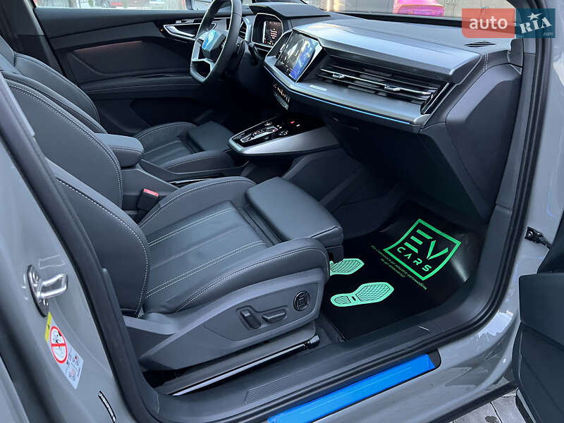 Позашляховик / Кросовер Audi Q4 e-tron 2023 в Івано-Франківську