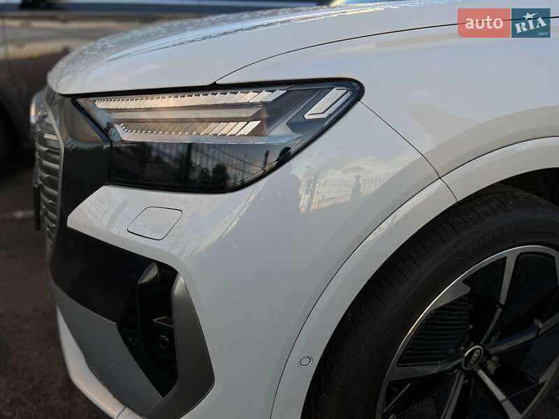 Внедорожник / Кроссовер Audi Q4 e-tron 2023 в Житомире