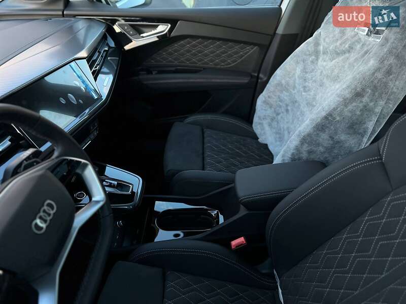 Внедорожник / Кроссовер Audi Q4 e-tron 2023 в Житомире