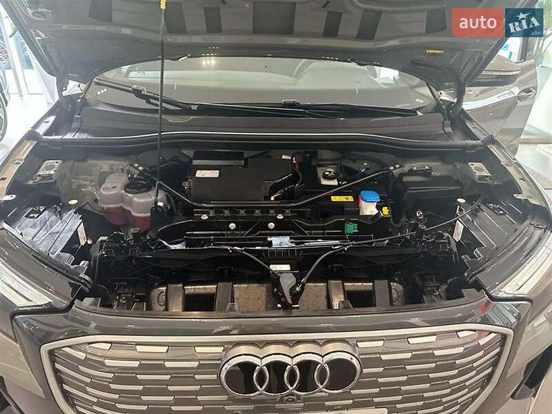 Внедорожник / Кроссовер Audi Q4 e-tron 2024 в Одессе