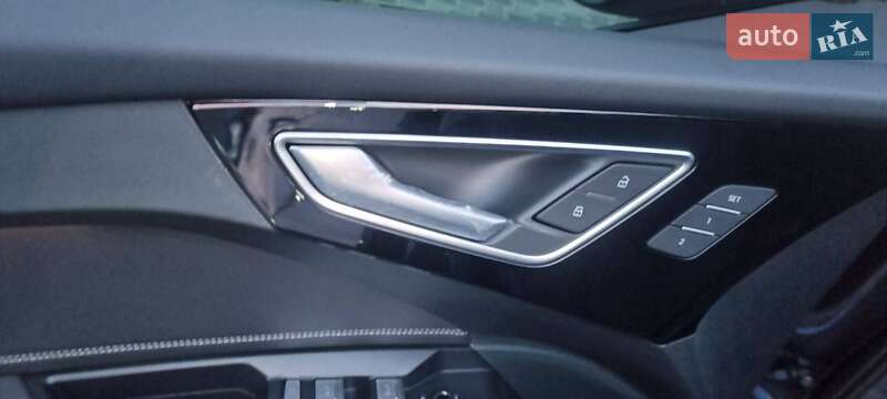 Позашляховик / Кросовер Audi Q4 e-tron 2024 в Харкові