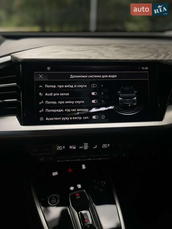 Позашляховик / Кросовер Audi Q4 e-tron 2023 в Львові