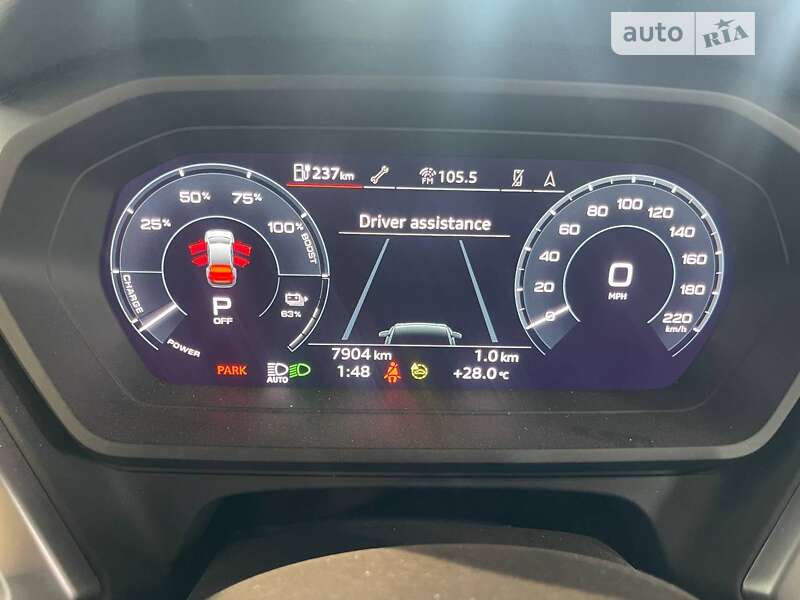 Позашляховик / Кросовер Audi Q4 e-tron 2022 в Києві