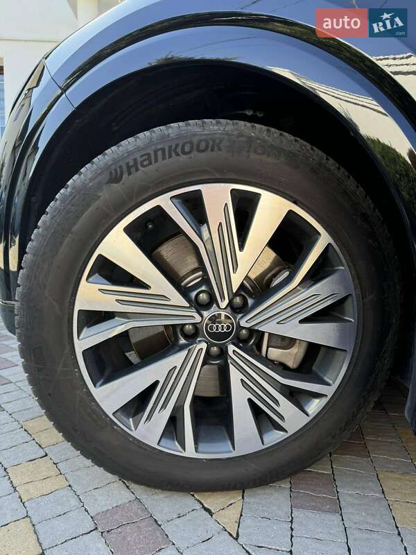 Внедорожник / Кроссовер Audi Q4 e-tron 2022 в Трускавце