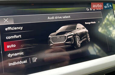 Внедорожник / Кроссовер Audi Q4 e-tron 2022 в 