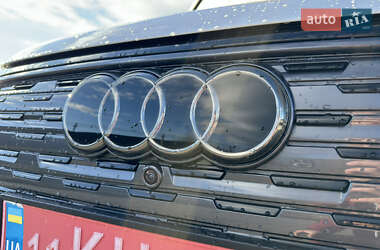 Внедорожник / Кроссовер Audi Q4 e-tron 2025 в 