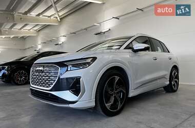 Позашляховик / Кросовер Audi Q4 e-tron 2022 в Києві