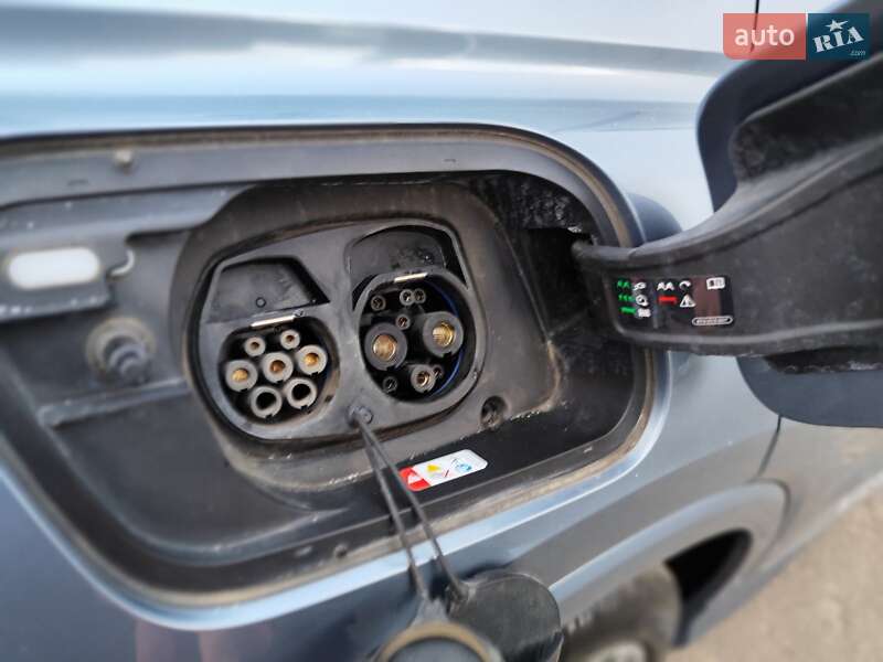 Внедорожник / Кроссовер Audi Q4 e-tron 2023 в Киеве