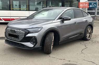 Внедорожник / Кроссовер Audi Q4 e-tron 2021 в Киеве