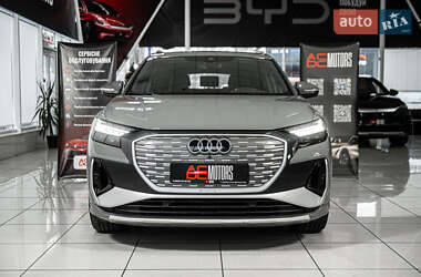 Внедорожник / Кроссовер Audi Q4 e-tron 2022 в 