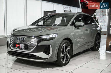 Внедорожник / Кроссовер Audi Q4 e-tron 2022 в 