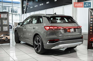 Внедорожник / Кроссовер Audi Q4 e-tron 2022 в 