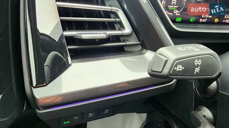 Позашляховик / Кросовер Audi Q4 e-tron 2023 в Івано-Франківську