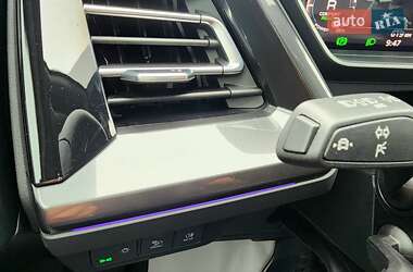 Внедорожник / Кроссовер Audi Q4 e-tron 2023 в 