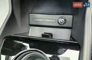 Внедорожник / Кроссовер Audi Q4 e-tron 2023 в 