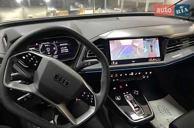 Позашляховик / Кросовер Audi Q4 e-tron 2024 в Житомирі