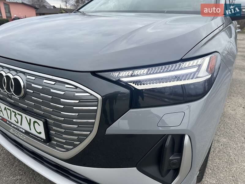 Позашляховик / Кросовер Audi Q4 e-tron 2022 в Києві