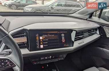 Внедорожник / Кроссовер Audi Q4 e-tron 2021 в 