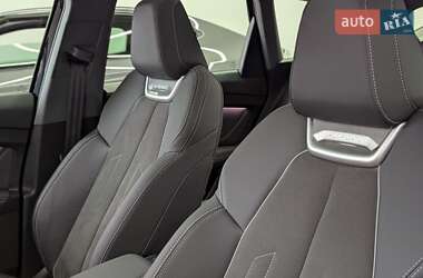 Внедорожник / Кроссовер Audi Q4 e-tron 2023 в 