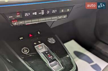Внедорожник / Кроссовер Audi Q4 e-tron 2023 в 