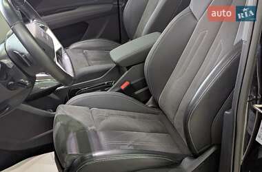 Внедорожник / Кроссовер Audi Q4 e-tron 2023 в 