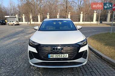 Внедорожник / Кроссовер Audi Q4 e-tron 2023 в Днепре