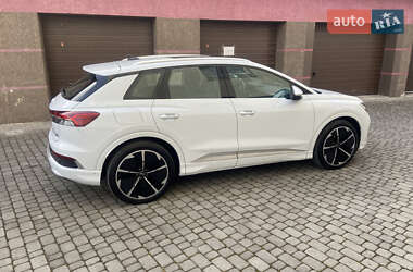 Внедорожник / Кроссовер Audi Q4 e-tron 2023 в 
