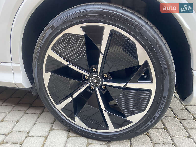 Внедорожник / Кроссовер Audi Q4 e-tron 2023 в Ивано-Франковске фото 9 Внедорожник / Кроссовер Audi Q4 e-tron 2023 в Ивано-Франковске