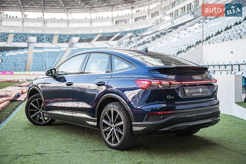 Внедорожник / Кроссовер Audi Q4 e-tron 2021 в Одессе