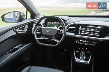 Внедорожник / Кроссовер Audi Q4 e-tron 2021 в 