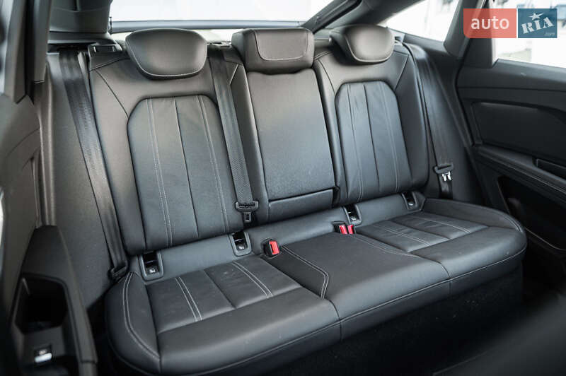 Внедорожник / Кроссовер Audi Q4 e-tron 2021 в Одессе